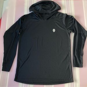 Men’s Hoodie shirt long sleeve, no size tag but it looks like M, black.